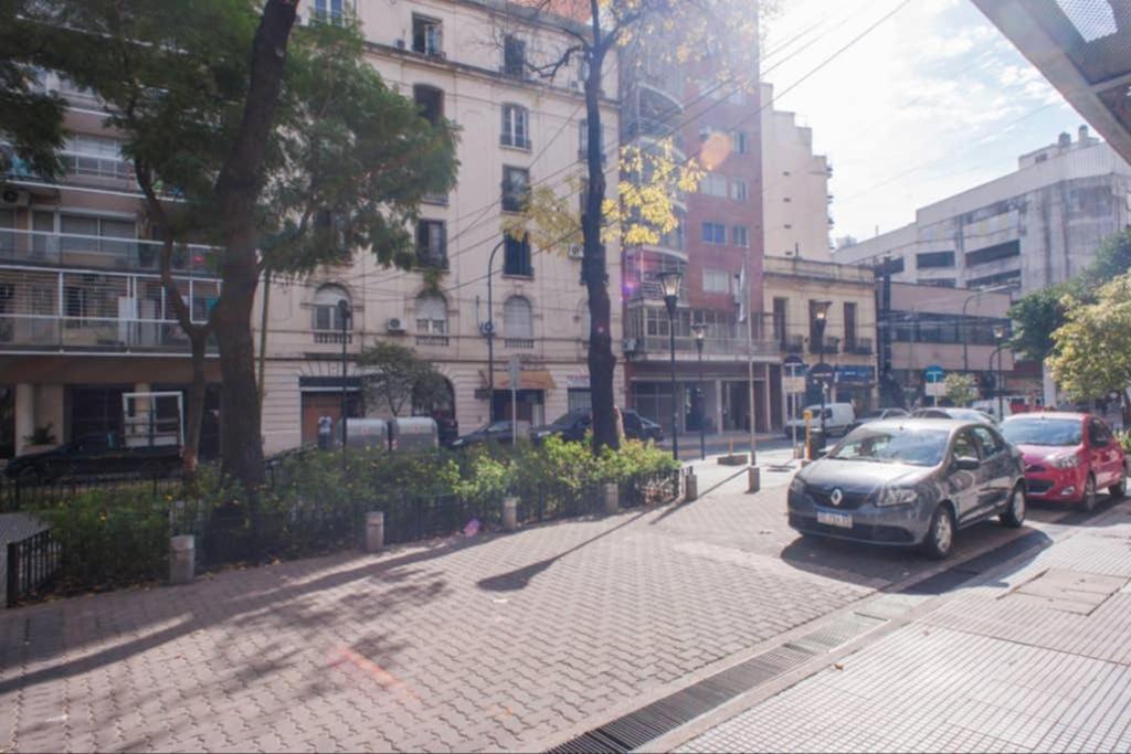 Appartamento Luminosos Loft En Recoleta 2 Cuadras Del Subte Buenos Aires Esterno foto