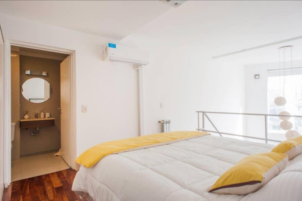 Appartamento Luminosos Loft En Recoleta 2 Cuadras Del Subte Buenos Aires Esterno foto