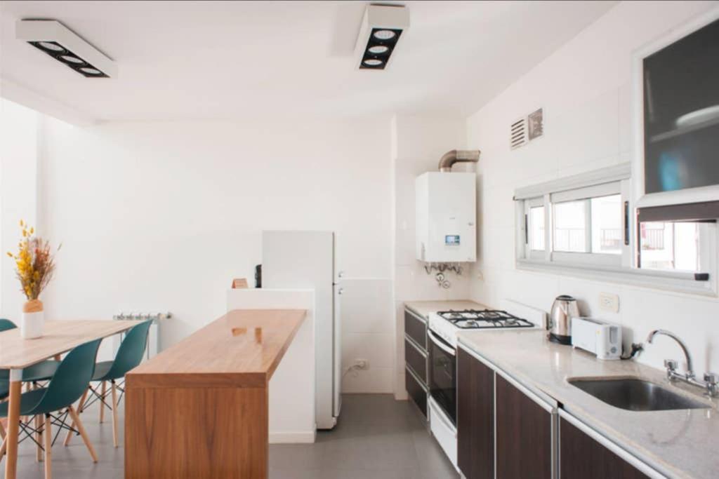 Appartamento Luminosos Loft En Recoleta 2 Cuadras Del Subte Buenos Aires Esterno foto